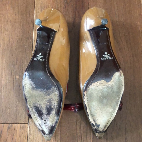 Prada Bow Kitten Heels Caramel/Bordeaux Patent Leather - Picture 5 of 7